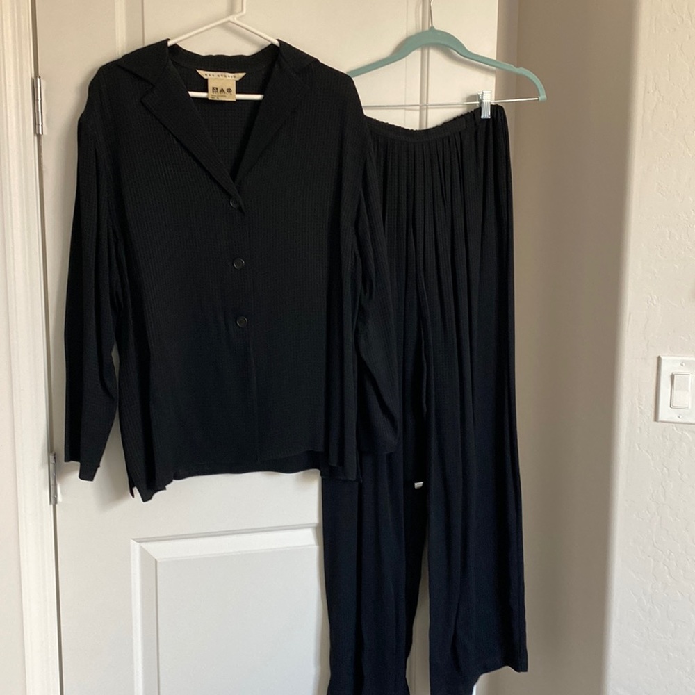 Vintage Max Studio Black Shirt/Pant/Skirt Set - Top Size XL, Pant/Skirt Size L